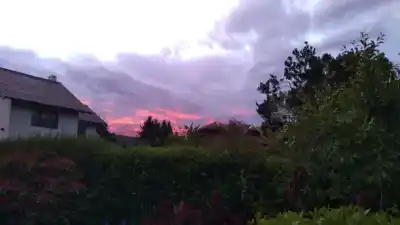 Jueves helado en Bariloche: lluvia, viento y nieve en la montaña