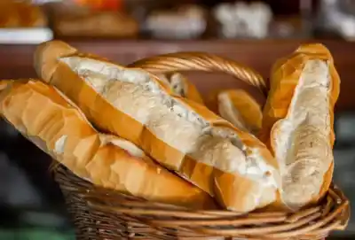 Pan en Tucumán: congelan el precio del francés pero las facturas y medialunas suben hasta 10%