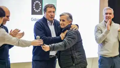 Allen: dos empresas compiten para terminar la red de gas que Nación abandonó y que esperan 640 familias