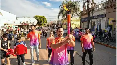 La Antorcha Suramericana encendió Gobernador Crespo y San Justo: ¿cuál es la próxima parada?