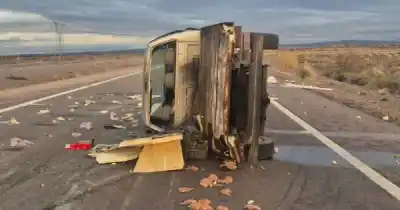 Volcó una camioneta en la Variante de Palmira: dos hombres terminaron hospitalizados