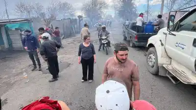 El fuego arrasó Pocito: 10 casas destruidas, 4 heridos y una comunidad que pide respuestas