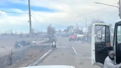 El viento Zonda desató más de 40 incendios en San Juan: el fuego arrasó viviendas en Pocito