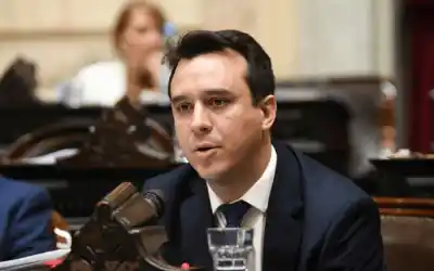 Monguillot apunta contra Milei: el Presupuesto y las rutas que nadie mantiene