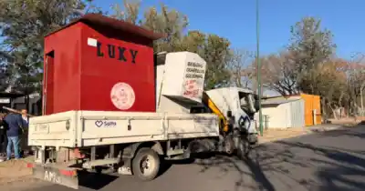 Ocupaban la vía pública y la Municipalidad puso orden: qué encontraron en la avenida Roberto Romero
