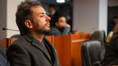 ¿Mareos en los actos escolares? El proyecto que busca cuidar a abanderados y escoltas