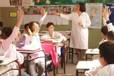 El drama de la docencia: recién a los 40 años logran estabilidad laboral
