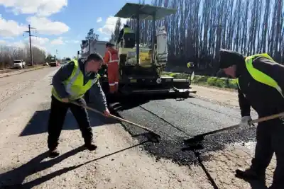 Obras de bacheo en la Ruta 7: piden máxima precaución entre Añelo y Río Negro