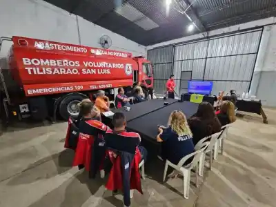 Rifa de Bomberos: cinco cuarteles se unen y sortean dos casas el próximo año