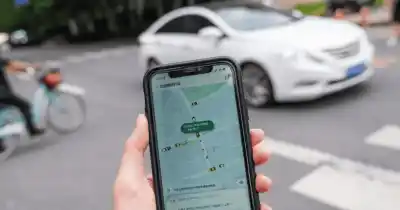 Uber desembolsa una fortuna en Argentina, pero en Rosario su situación es otra historia