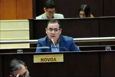 Cruce en la Legislatura: Novoa ratificó el cerramiento del Jardín 27 y desafió a Parrilli de cara a 2027