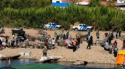 Apedrearon a Prefectura en Aguas Blancas y piden cerrar temporalmente el Paso Camba