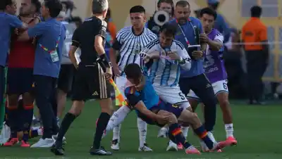 La FIFA aprobó el pedido de la AFA: Paredes y compañía podrán cumplir sus sanciones en amistosos