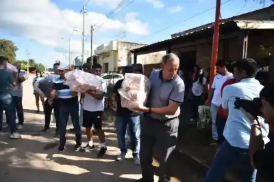 San Martín de Tucumán abandona la cancha y se sumerge en el barro para una misión urgente