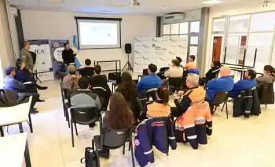 Capacitación en Puerto Madryn: cómo actuar ante incendios cerca de líneas de alta tensión