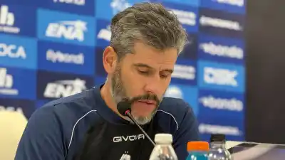 Gimnasia visitará a Central con un once decidido a atacar: las variantes que ensaya Pereyra