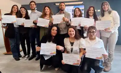 Tres nuevos especialistas egresaron del Hospital de Esquel en una emotiva ceremonia