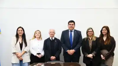 Nazur y el Colegio de Abogados de Tucumán sellan una alianza para capacitar al personal de Obras Públicas