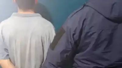 Detuvieron a un joven con seis pantalones de jean en el sur de la Capital