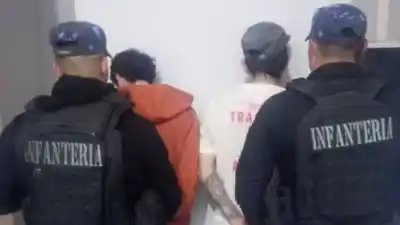 Dos hombres quedaron aprehendidos en Valle Viejo tras amenazar a un vecino y agredir a la Policía