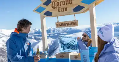 Corona Sunset Hours cerró la temporada con 3.000 visitantes en Las Leñas y Bariloche: qué se viene