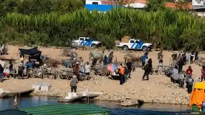 Apedrearon a efectivos de Prefectura en Aguas Blancas y piden cerrar el Paso Camba: qué pasó con los bagayeros