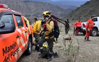 Incendios en Catamarca: la Brigada combate un foco de más de 100 hectáreas en Aconquija y atendió otros cuatro