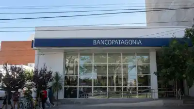 Banco Patagonia compra parte del Banco Industrial: cuántos clientes sumaría
