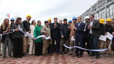 Pullaro inauguró el nuevo muelle de La Fluvial: la inversión millonaria y el plan para Rosario