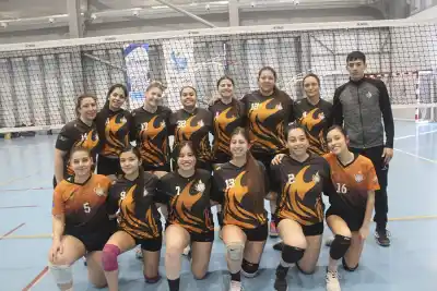 AEP Azul sigue firme en el Oficial de vóley fueguino: quiénes viajan al CAPaProV