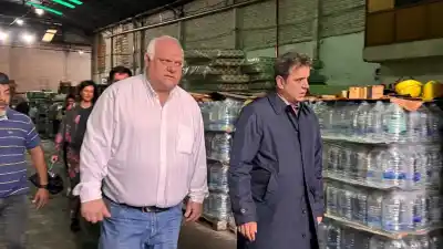 Supervisión en medio de la polémica: ¿Qué encontraron en el galpón de la ayuda para los inundados?