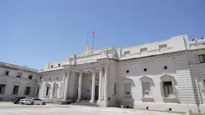 Narcotest obligatorio para funcionarios en Santa Fe: qué pasa si dan positivo