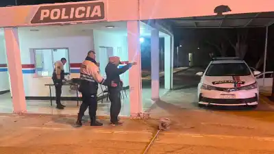 Caminaba hacia San Juan y lo pararon en el Control San Carlos: el dato que reveló su pasado