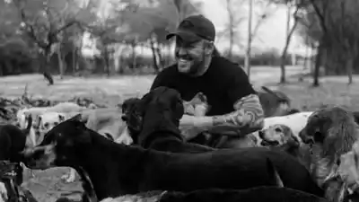 El último adiós al “Polaco” Riemersma: a qué hora llegan sus restos a Bandera y dónde será el velatorio