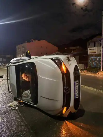 Volcó una camioneta en Ushuaia tras chocar contra un cantero: el resultado de la alcoholemia