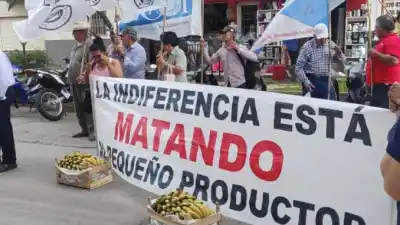 Productores de Formosa se plantaron en Casa de Gobierno: qué reclaman y qué pasa si no los reciben