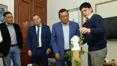 Estudiantes de Río Seco deslumbraron en Casa de Gobierno: el proyecto que probó el ministro Monteros