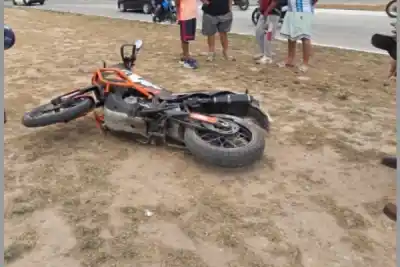 Misterio en La Banda: el amigo del “Polaco” no sabe por qué perdió el control de la moto