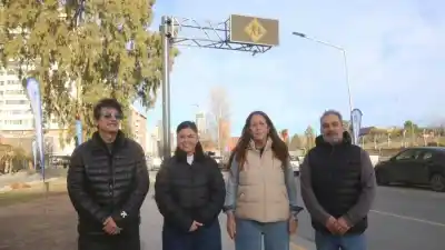 Semáforos inteligentes en Neuquén: cómo funciona el sistema que ajusta la onda verde según el tránsito