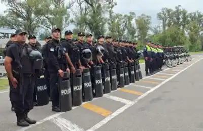 Megaoperativo policial en Tucumán: despliegan fuerzas especiales en múltiples barrios