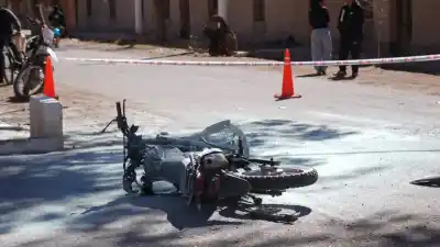 Murió tras chocar en moto contra un camión en Tamberías: qué se investiga