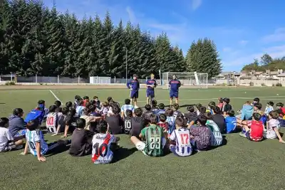 Mac Allister llega a Neuquén: cómo serán los campus gratuitos para jóvenes futbolistas