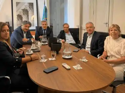 Reunión clave en la Legislatura: Pichetto y Monzó se sientan con los libertarios bonaerenses