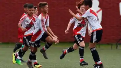 River llega a Jáchal: qué buscan los captadores del Millonario en los chicos de San Juan