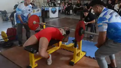 Powerlifting: la delegación neuquina va por un lugar en el Mundial y ya piensa en el noveno título de Mansilla