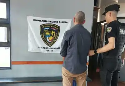 Detuvieron a un hombre que circulaba en una moto robada por el barrio San Isidro: cómo lo descubrieron