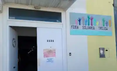 La Feria Solidaria Trelew entrega mañana 150 bolsas de ropa: cómo será el operativo