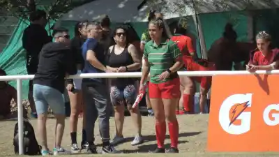 Quimey Cisterna, la primera árbitra de rugby de Jujuy: cómo pasó de jugar con varones a dirigir partidos