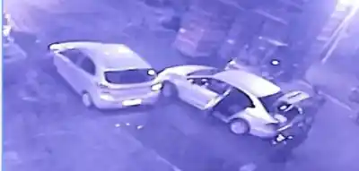 VIDEO| Vestidos de policías asaltaron una distribuidora en Villa Quinteros