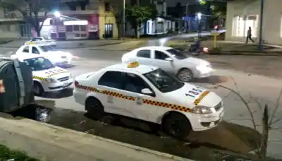 Más de 70 taxistas denunciados por cobros excesivos: la cifra que detectaron en un operativo nocturno